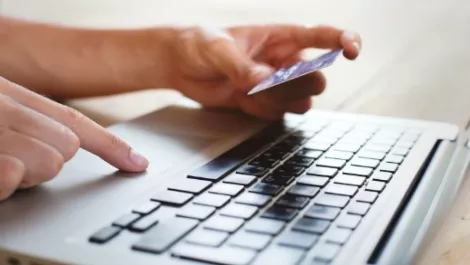8 ways to stay safer when shopping online