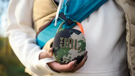 Hands-on Review: JBL Clip 5 Ultra Bluetooth Speaker